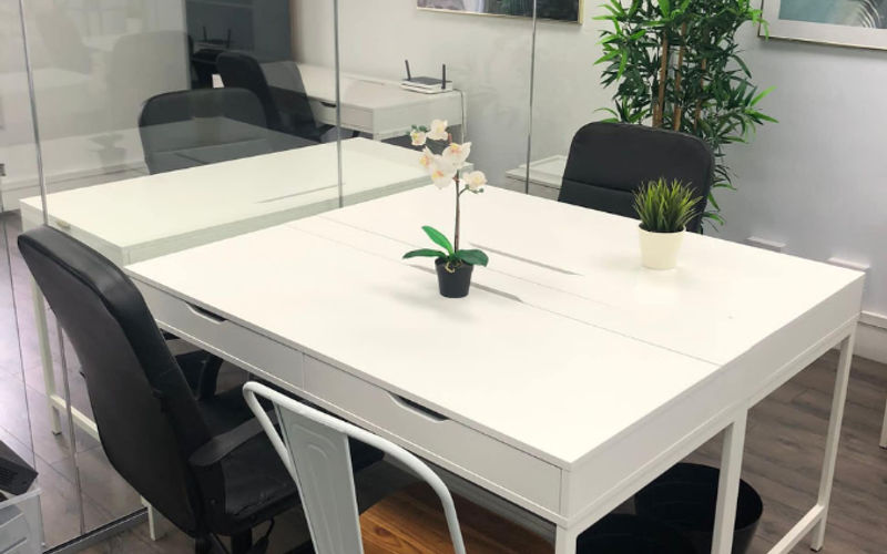 42 Westbourne Grove, Kensington Image 3