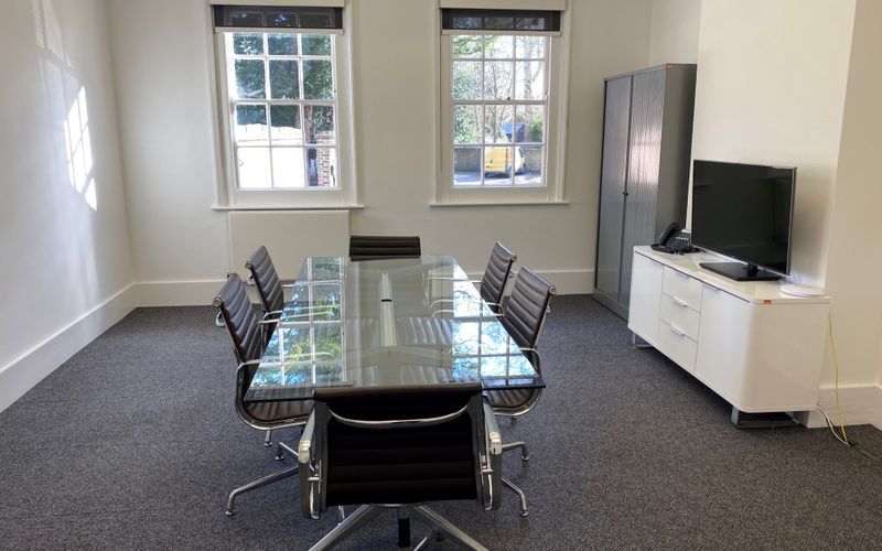 Thorncroft Manor, Leatherhead Surrey Image 1