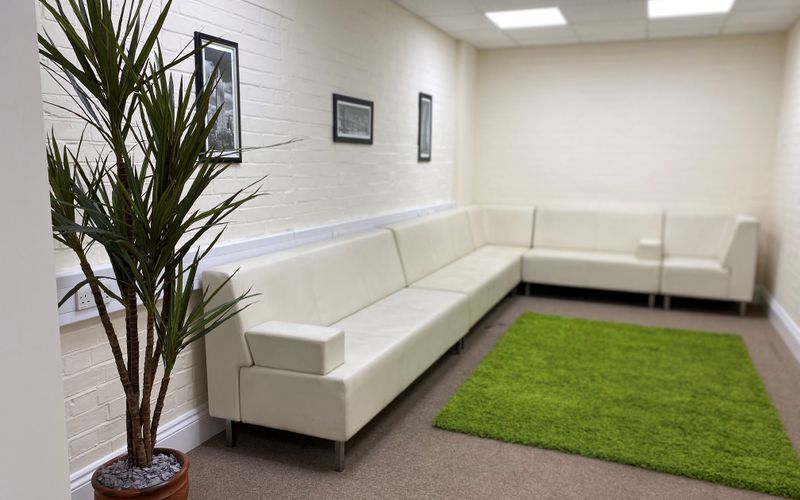 Kingston Road, Leatherhead Surrey Image 2