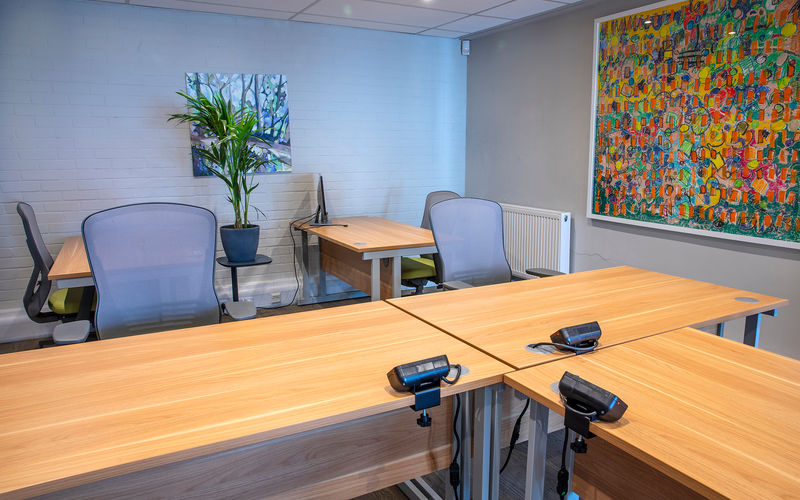 2-4 Petworth Road, Haslemere Image 3