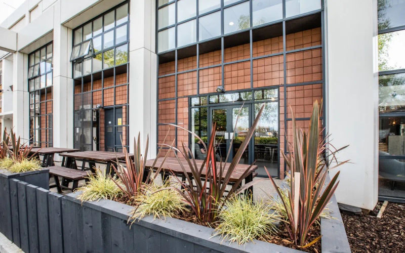 470 Bath Road, Bristol Image 2