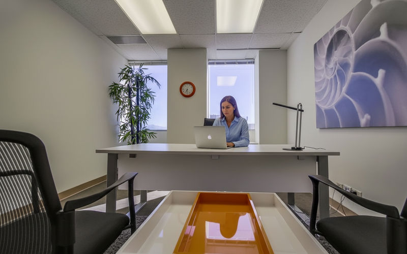 15760 Ventura Blvd, Encino Image 4