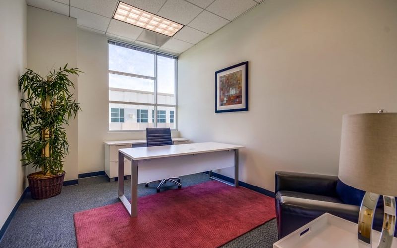 27240 Turnberry Ln, Valencia Image 10