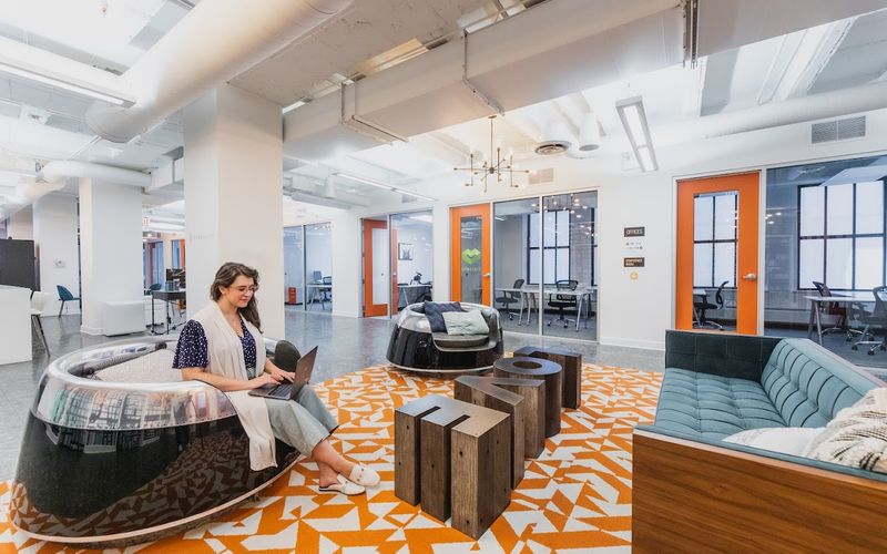 318 W Adams St, Chicago Image 7