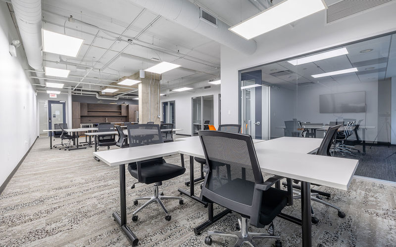 405 W Superior St, Chicago Image 6