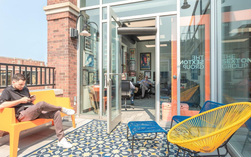 405 W Superior St, Chicago Image 11