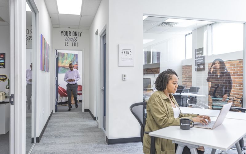 3120 Southwest Fwy, Houston Image 9