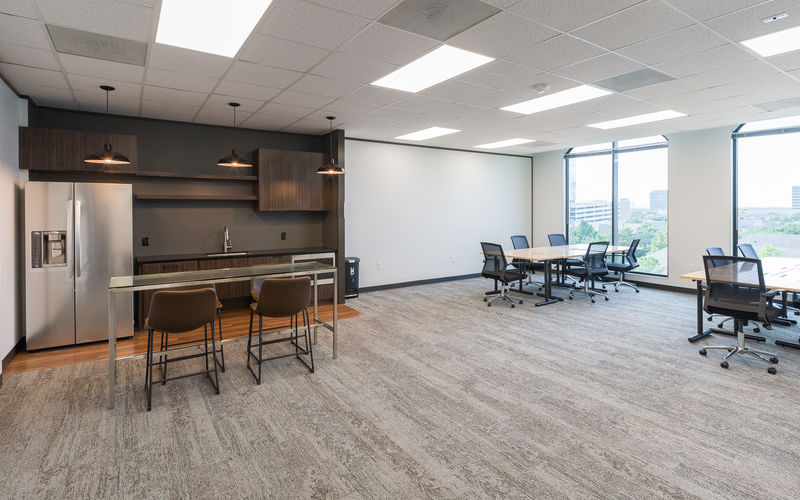 3120 Southwest Fwy, Houston Image 1