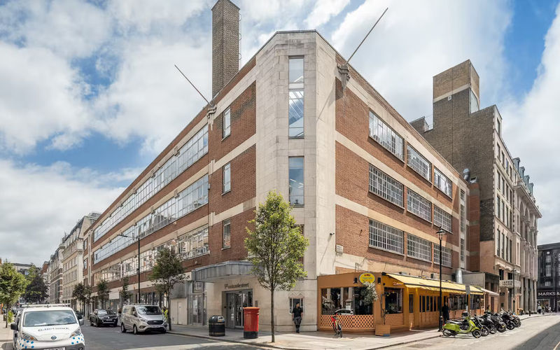 50 Eastcastle Street, Fitzrovia Image 10