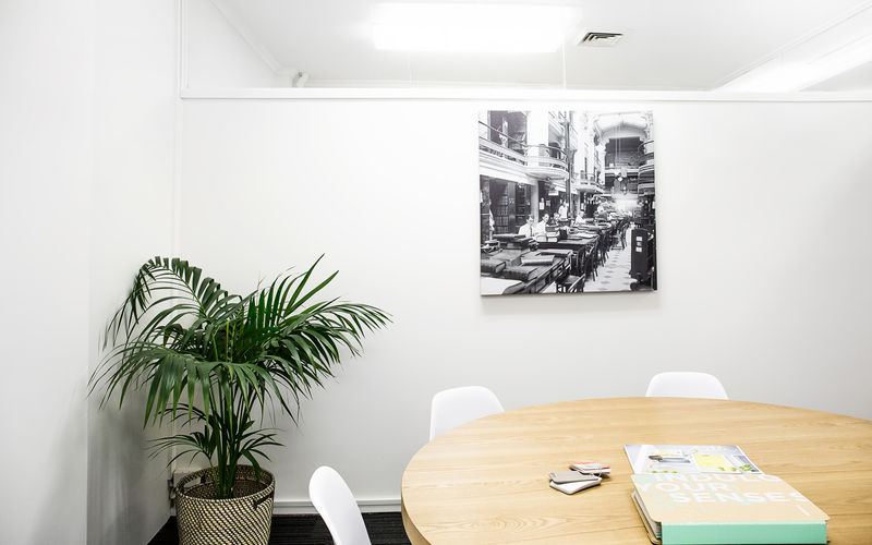 6 Riddell Parade, Elsternwick Image 8