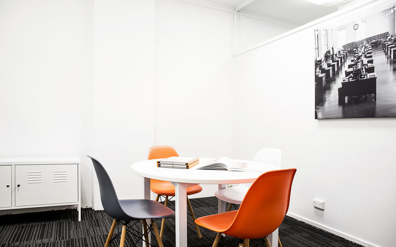 6 Riddell Parade, Elsternwick Image 2