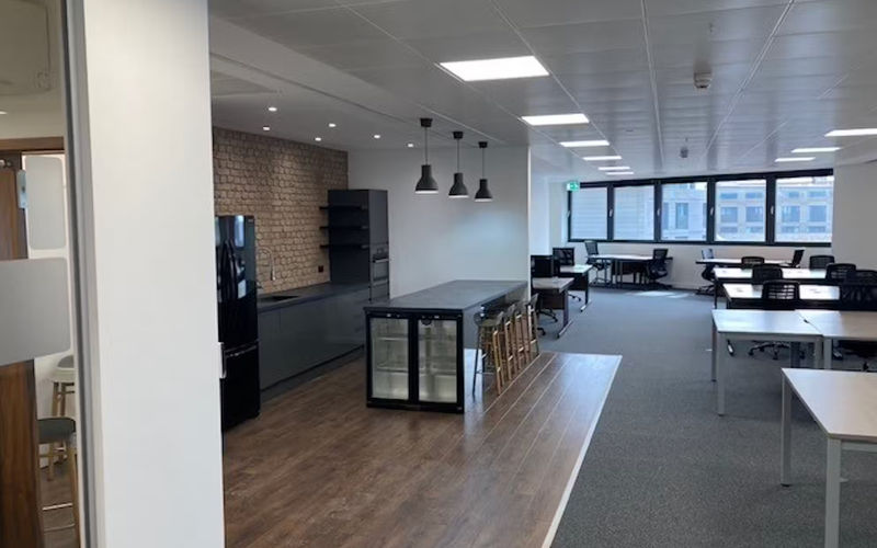 2 America Square, London Image 1