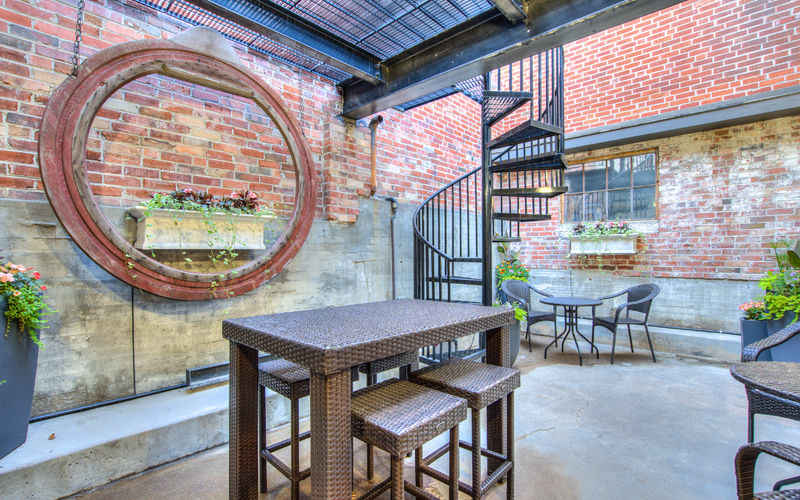 2806 Speer Blvd, Denver Image 5