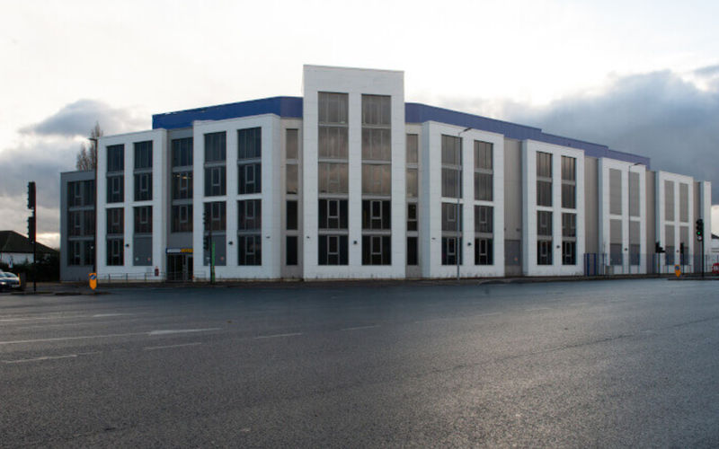 893 Great West Road, Isleworth Image 4