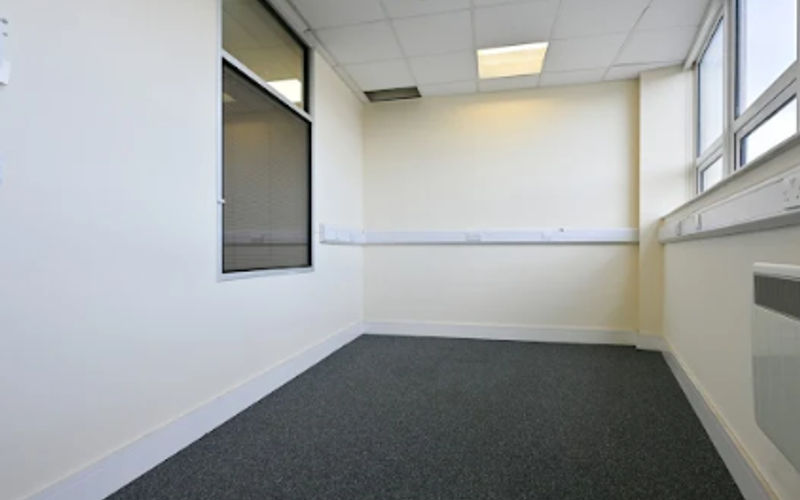 141 Morden Road, Mitcham Image 4