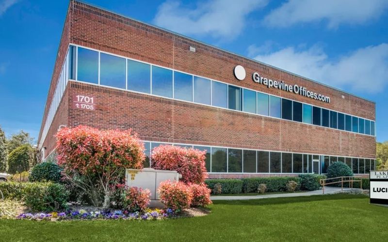 1701 W Northwest Highway, Grapevine, 8 DESKS 1701 W Northwest Highway, Grapevine Image 1