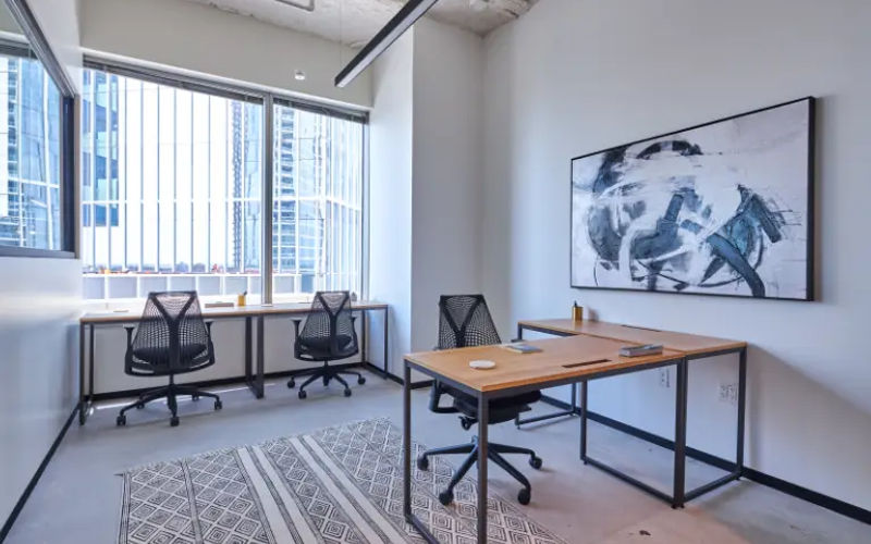 717 Texas Ave, Houston Image 1