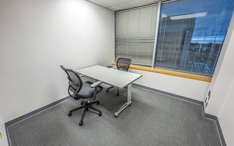101 Lakeforest Blvd, Gaithersburg, 6 DESKS 101 Lakeforest Blvd, Gaithersburg Image 1