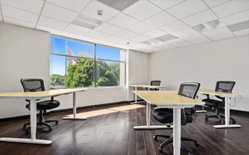 7630 Little River Turnpike, Annandale, 5 DESKS 7630 Little River Turnpike, Annandale Image 1