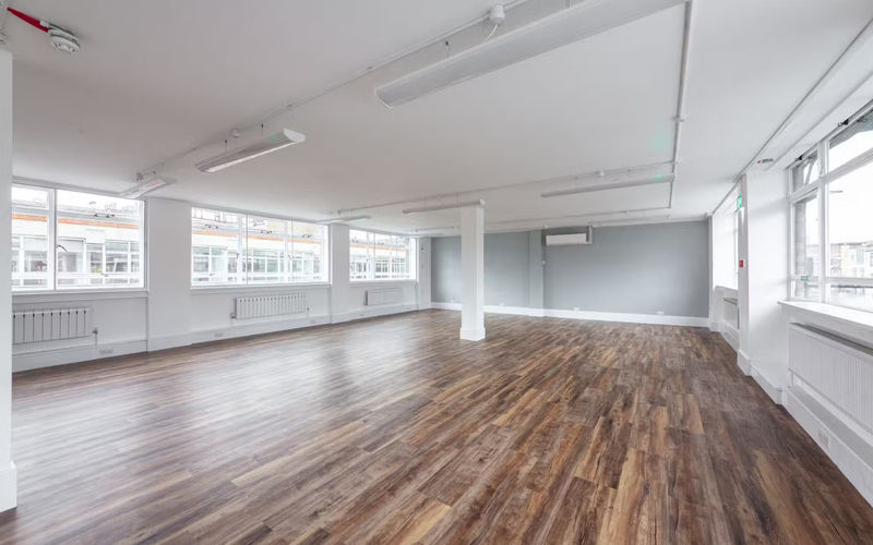 22-25 Eastcastle Street, Fitzrovia Image 7