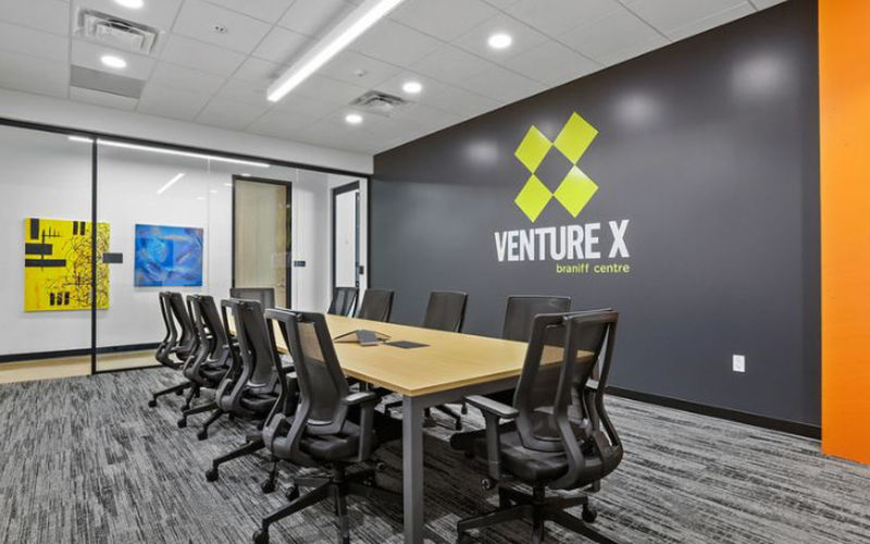 7701 Lemmon Ave, Dallas Image 4