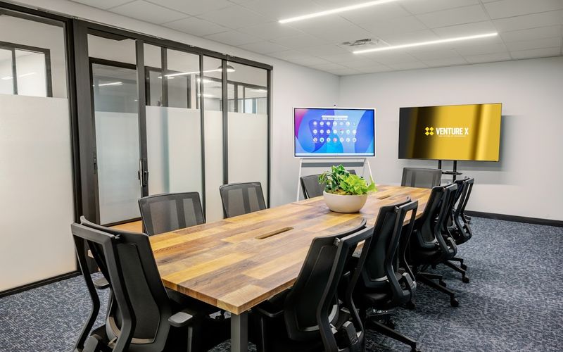 7550 I-10, San Antonio Image 3