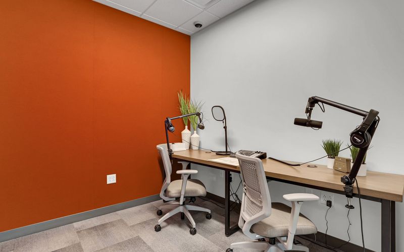 6 Cardinal Wy, St Louis Image 12