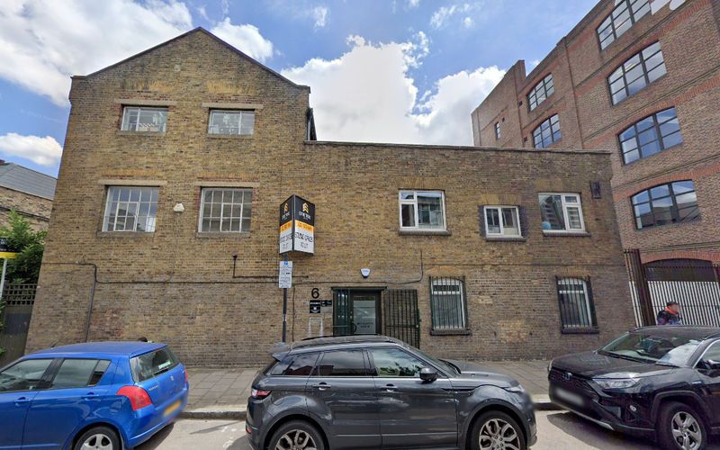 6 Elthorne Road, Archway Image 1