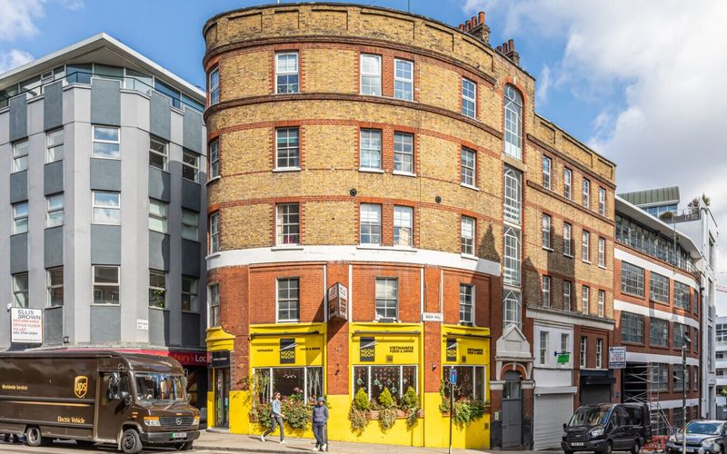 1 Back Hill, Greater London Image 5