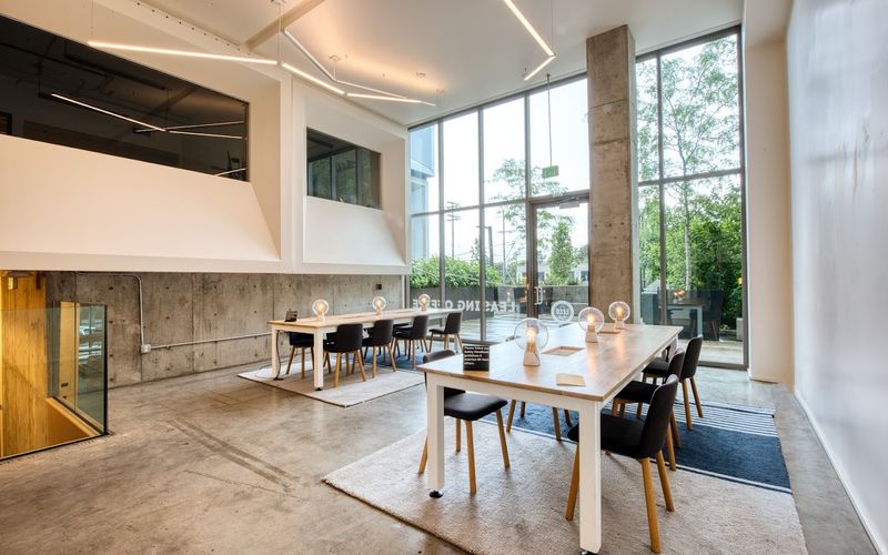 329 Ne Couch St, Portland Image 3