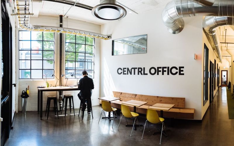 1355 Nw Everett St, Portland Image 9