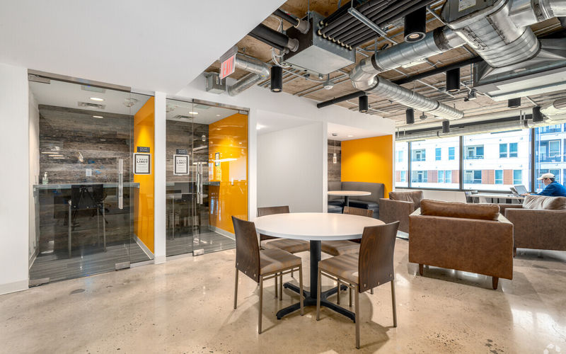 1515 Mockingbird Lane, Charlotte Image 8