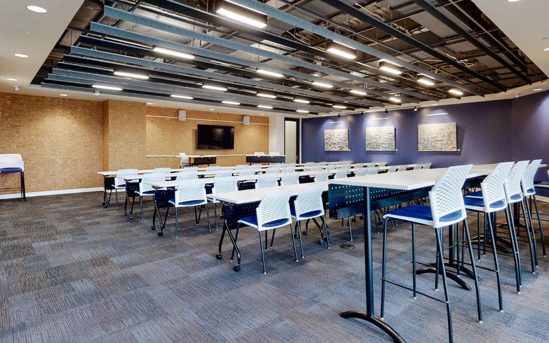 1213 W Morehead St, Charlotte Image 2