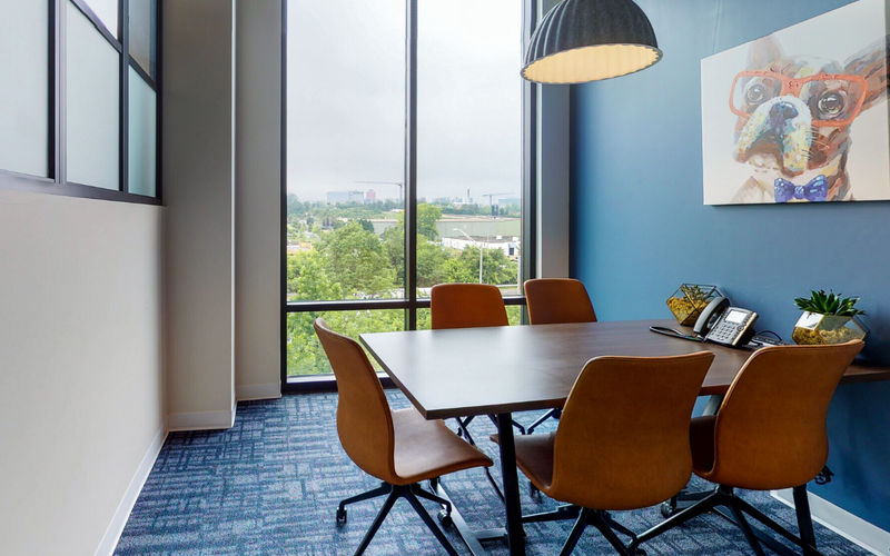 1213 W Morehead St, Charlotte Image 9