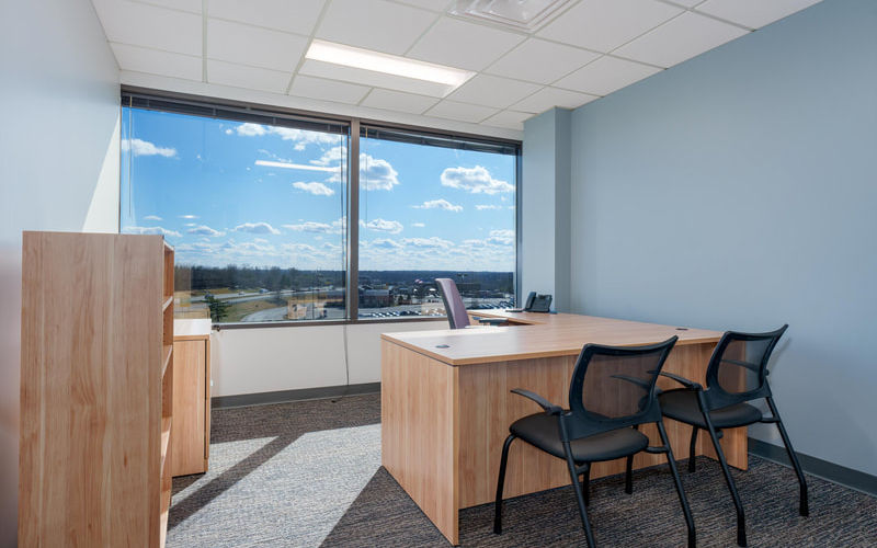 400 Chesterfield Center, Chesterfield Image 1