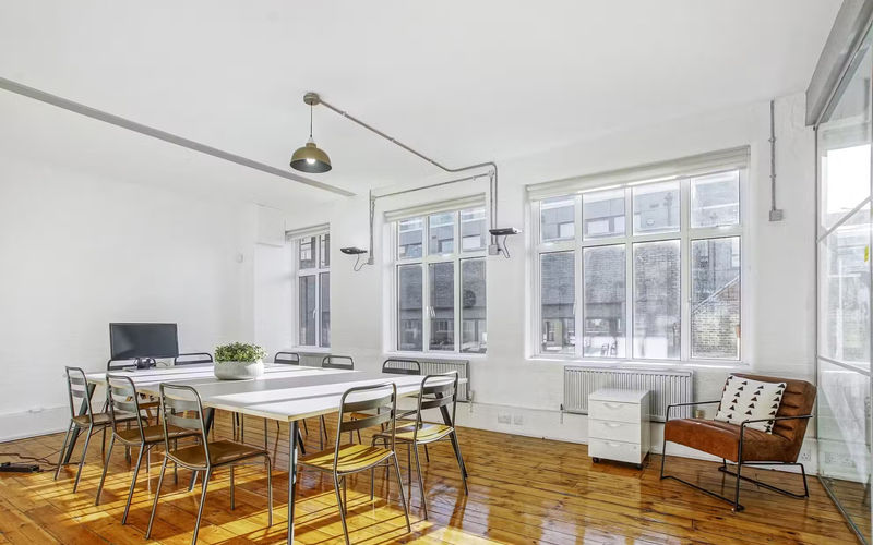31 Great Sutton Street, Clerkenwell Image 1