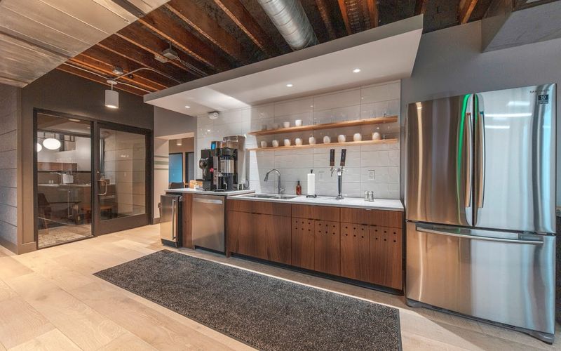 2722 Erie Ave, Cincinnati Image 3