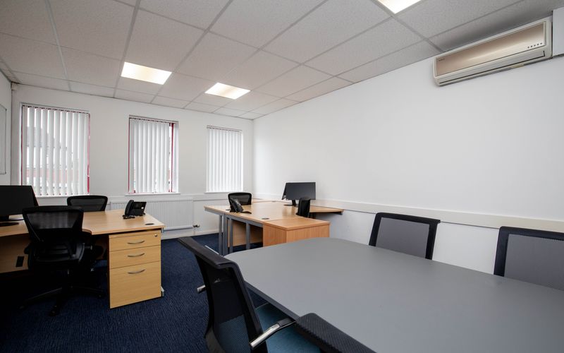 2 Alexandra Gate Ffordd Pengam, Caerdydd Image 1