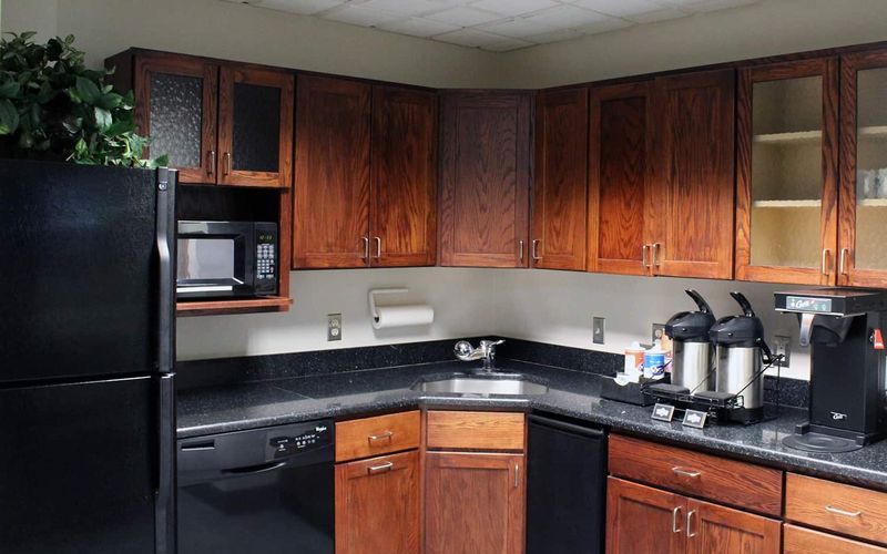 200 E Big Beaver Rd, Troy Image 2