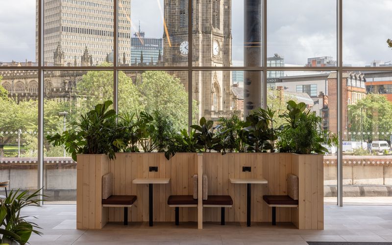 Cathedral Approach, Manchester Image 12