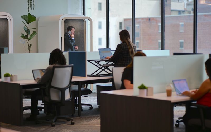 1901 Howard St, Omaha Image 9