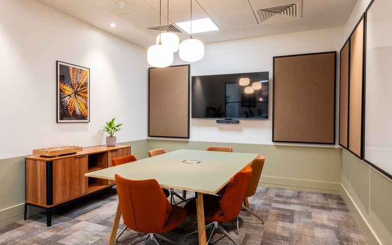 166 Piccadilly, St James's Image 1