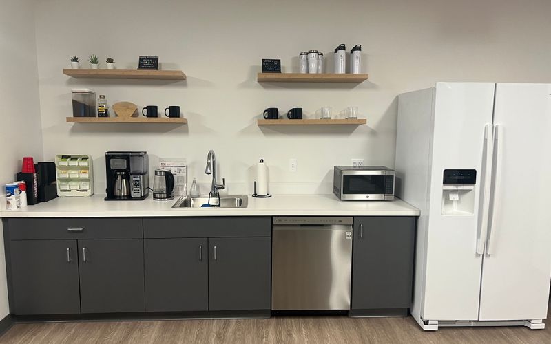 880 W Long Lake, Troy Image 7