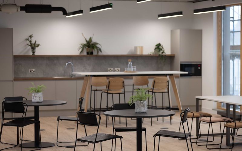 12-15 Bermondsey Square, Greater London Image 5