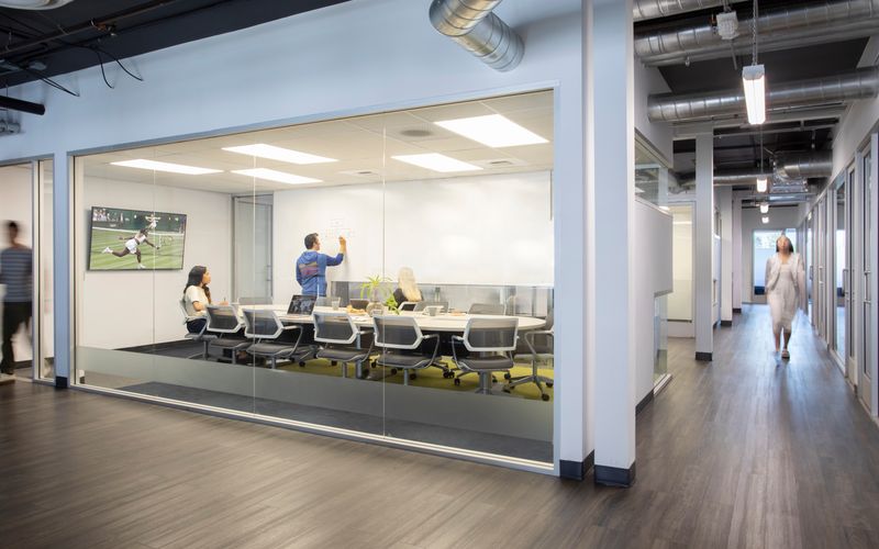 6600 Sunset Blvd, Los Angeles Image 16