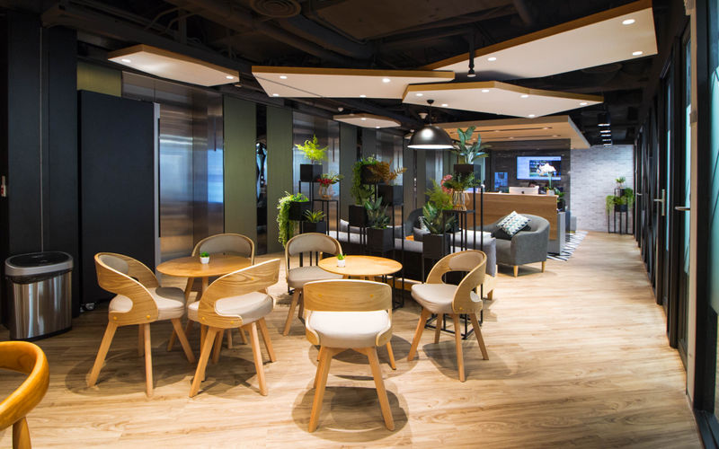 18 Harcourt Road Admiralty, Hong Kong Island Image 1