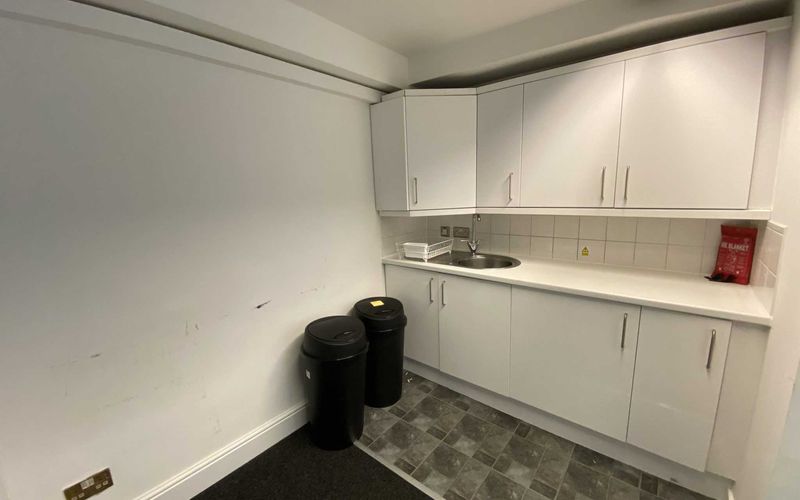 1 Artillery Passage, Greater London Image 1