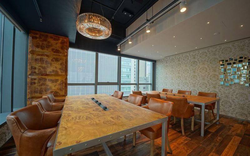 3 Garden Road, Central Image 2