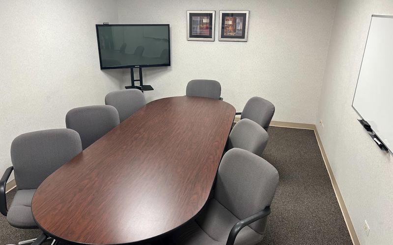 2021 Midwest Rd, Oak Brook Image 2