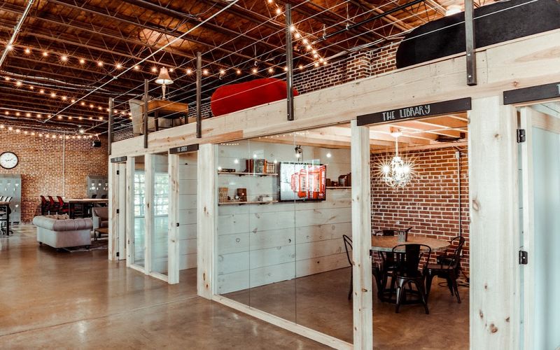 25 Delano Dr, Greenville Image 3